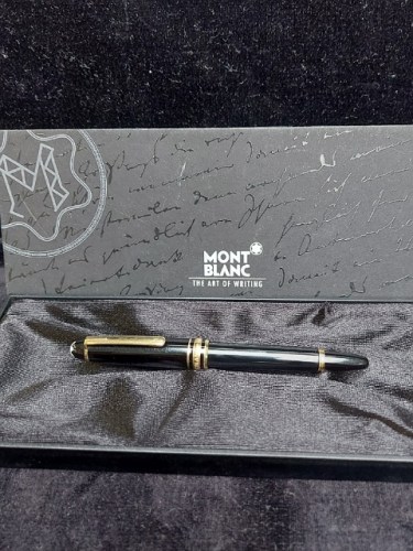 Penna stilografica Mont Blanc Meisterstuck con scatola